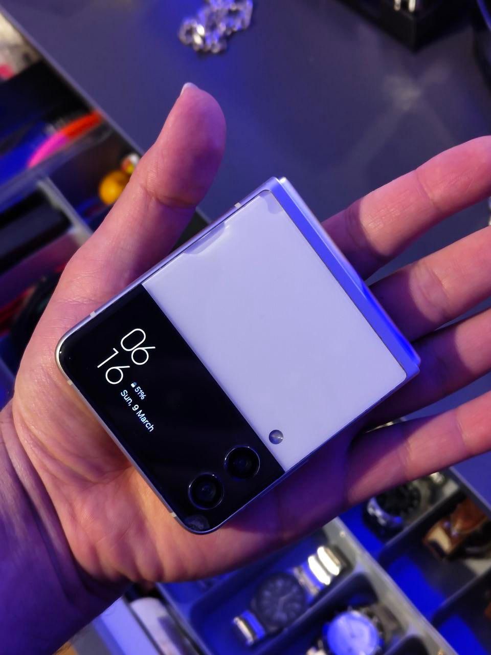 سامسونگ Galaxy Z Flip3 5G با حافظهٔ ۲۵۶ گیگابایت|موبایل|تهران, دریاچه شهدای خلیج فارس|دیوار
