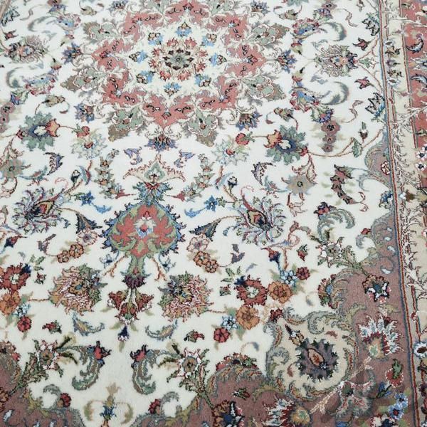 جفت فرش دستباف ۶متری طرح تبریز گل ابریشم دستبافت|فرش|تهران, کوهک|دیوار