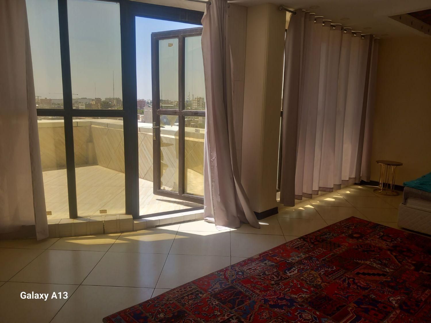 واحد های  شیک نزدیک به بیمارستان مهرگان|اجارهٔ کوتاه‌مدت آپارتمان و سوئیت|کرمان, |دیوار