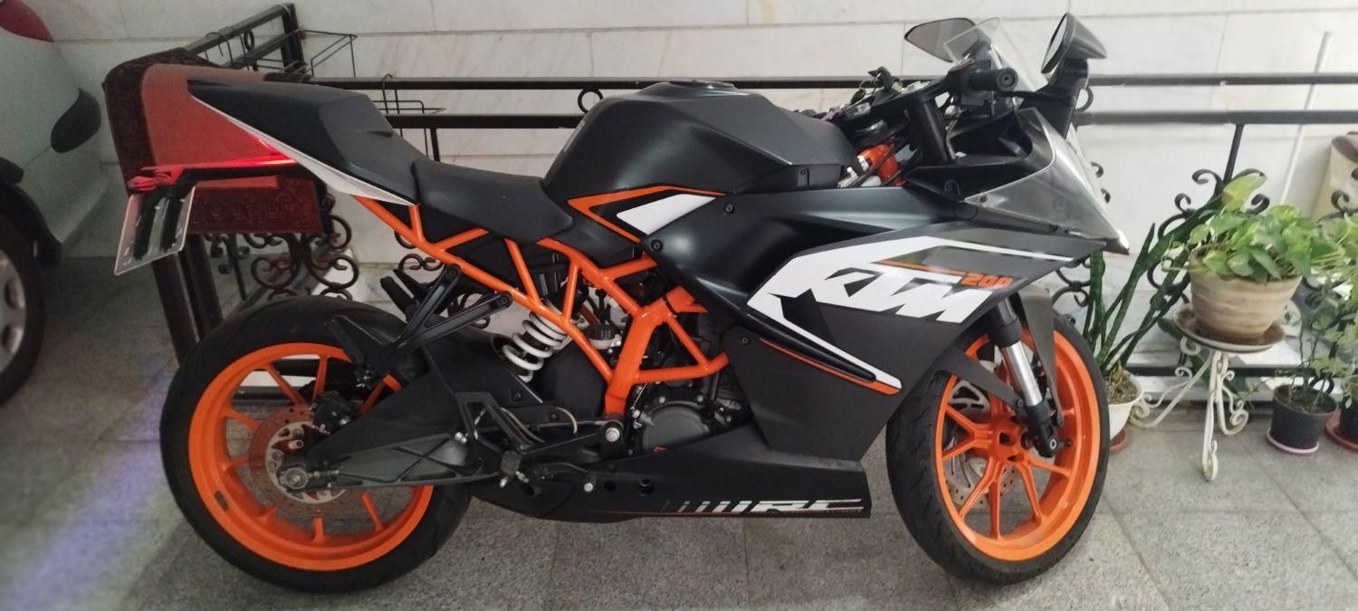 موتور KTM rc200 اتریشی|موتورسیکلت|تهران, قلهک|دیوار