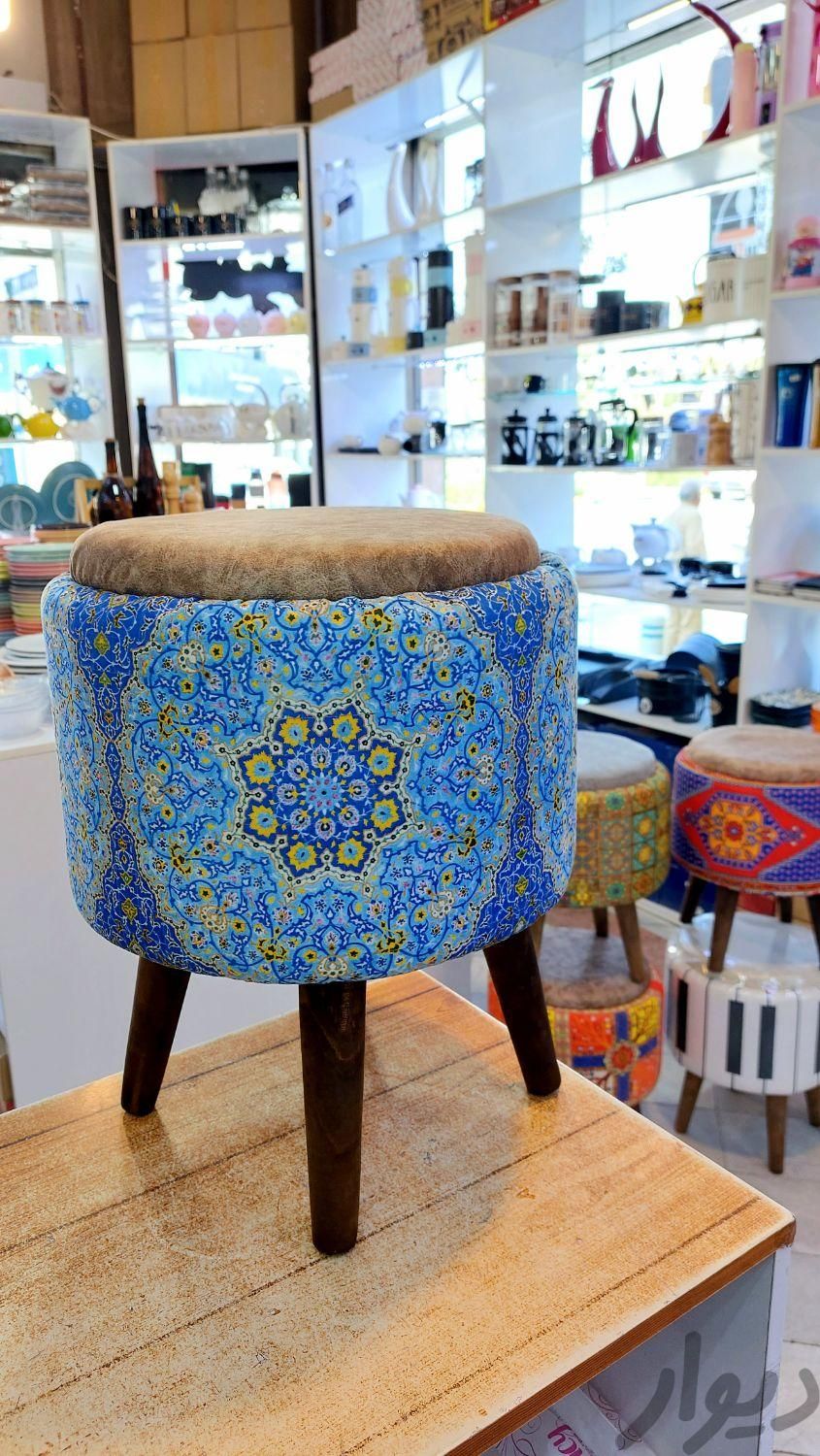 صندلی کوچک پاف جلو مبلی طرح سنتی|صندلی و نیمکت|مشهد, فرامرز عباسی|دیوار