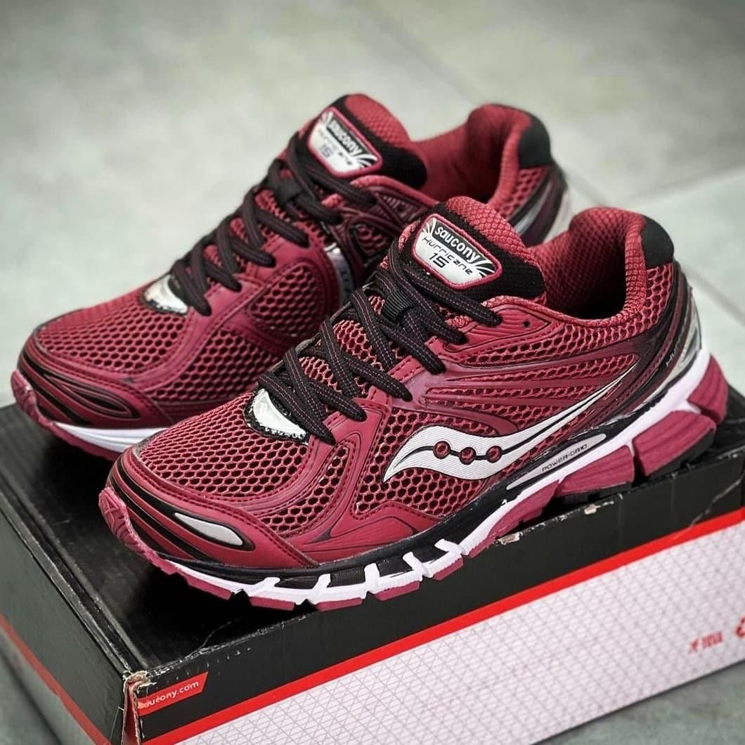 Saucony hurricane store 15 red