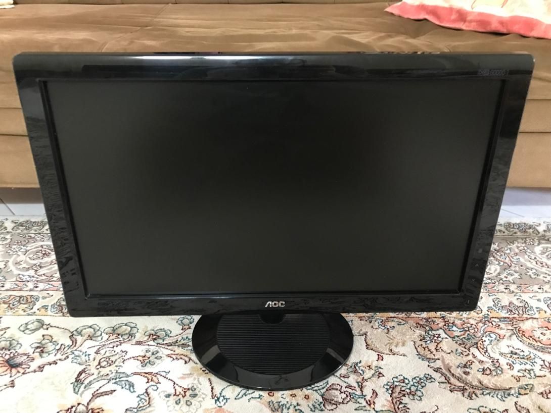 مانیتور ۲۰ اینچ LCD مارک AOC|قطعات و لوازم جانبی رایانه|تهران, نارمک جنوبی|دیوار