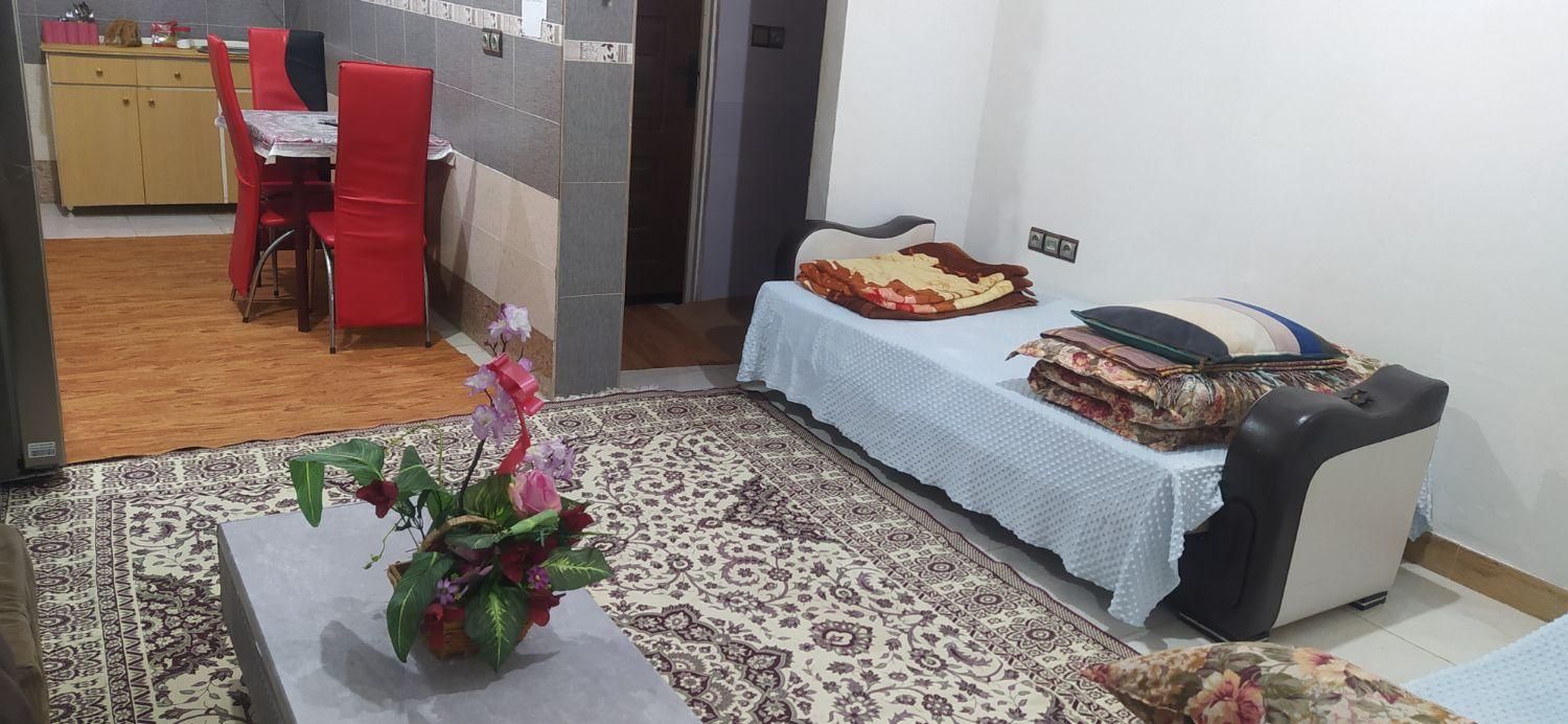 اجاره روزانه شبانه خانه سوئیت یخسازی رازی خانواده|اجارهٔ کوتاه‌مدت آپارتمان و سوئیت|رشت, حمیدیان|دیوار