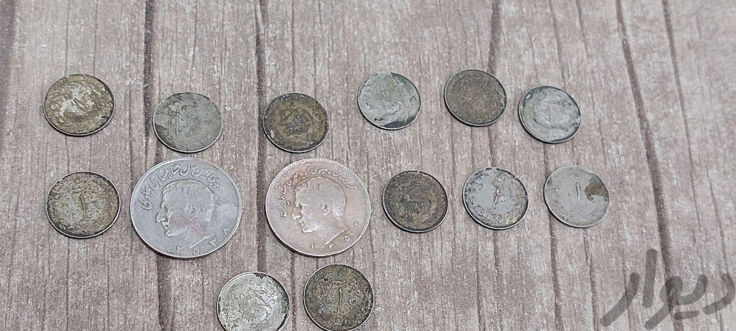 تعدادی سکه قدیمی و اسکناس|سکه، تمبر و اسکناس|تهران, بیسیم|دیوار
