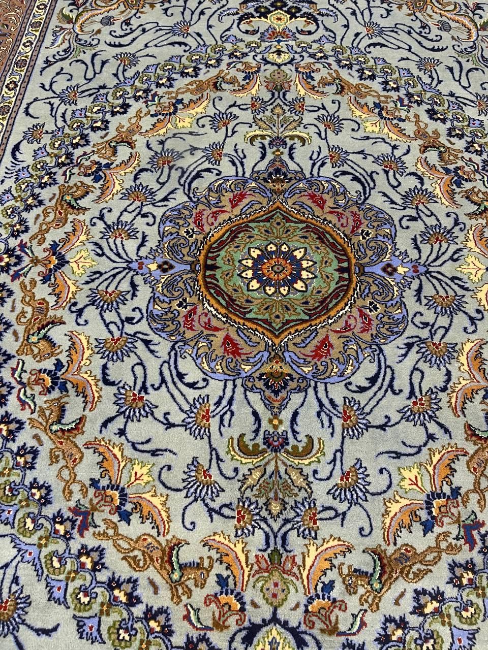 فرش دستباف کرک قم ۴۰ رج اعلا رنگ طوسی|فرش|کرج, مشکین‌دشت|دیوار