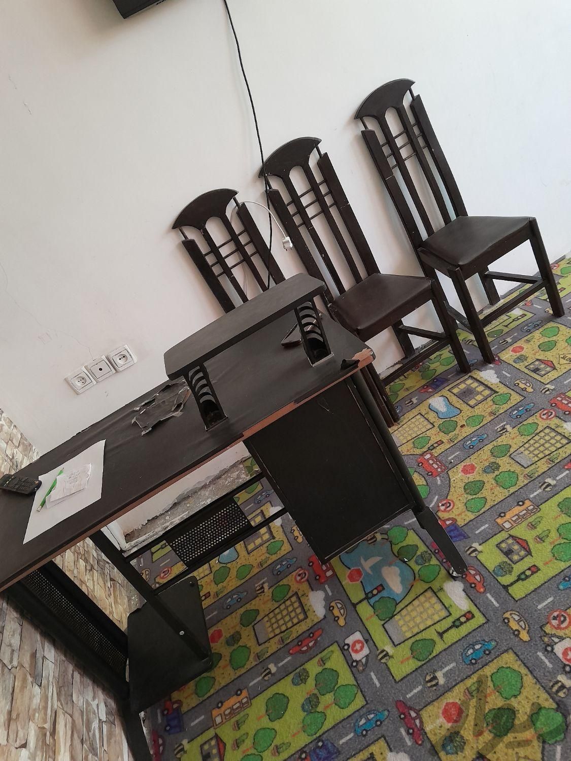 ۲تا میز و صندلی ها|میز و صندلی غذاخوری|مشهد, مهدی آباد|دیوار