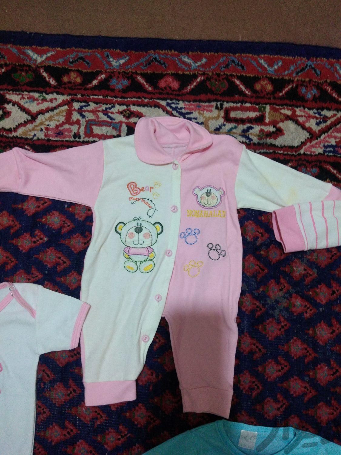 لباس نوزادی وزیر دکمه ای|کفش و لباس بچه|مشهد, محله هنرستان|دیوار