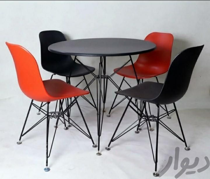 میز و صندلی ناهارخوری  فلزی  اسپایدر کف پلاستیکی|میز و صندلی غذاخوری|تهران, نواب|دیوار