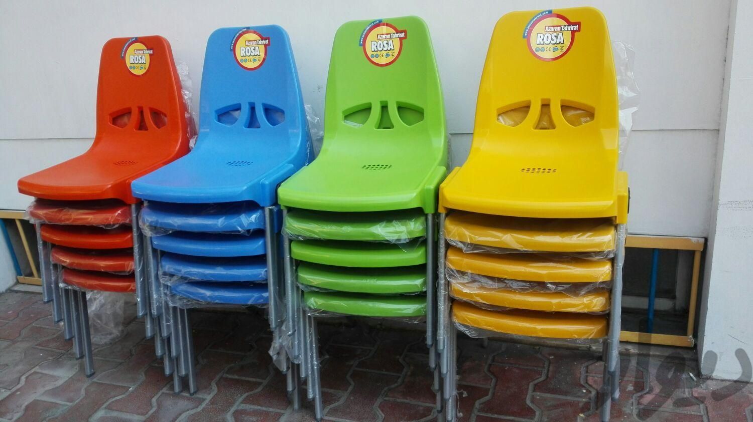 صندلی  پلاستیکی مشکی قرمز|صندلی و نیمکت|تهران, افسریه|دیوار