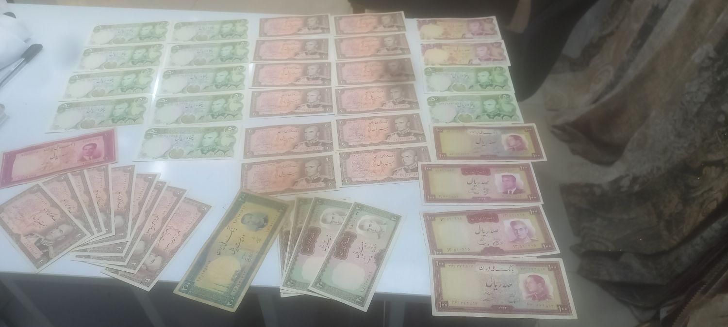 ۴۵برگ اسکناس جز دو برگ بقیه اسکناس ها بانکی|کلکسیون سکه، تمبر، اسکناس|ساری, |دیوار