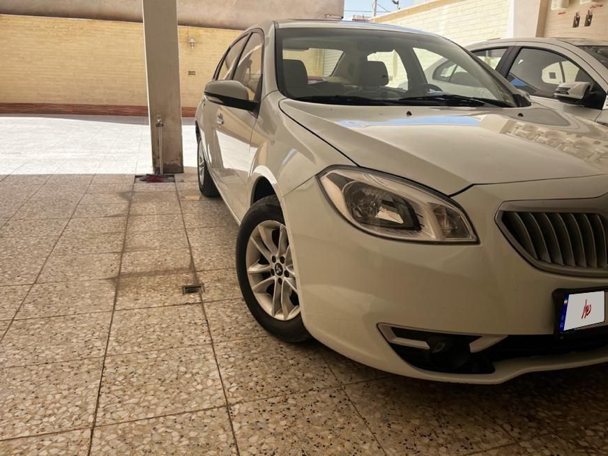 برلیانس H330 اتوماتیک 1500cc، مدل ۱۳۹۵|خودرو سواری و وانت|شاهین‌شهر, عطار|دیوار