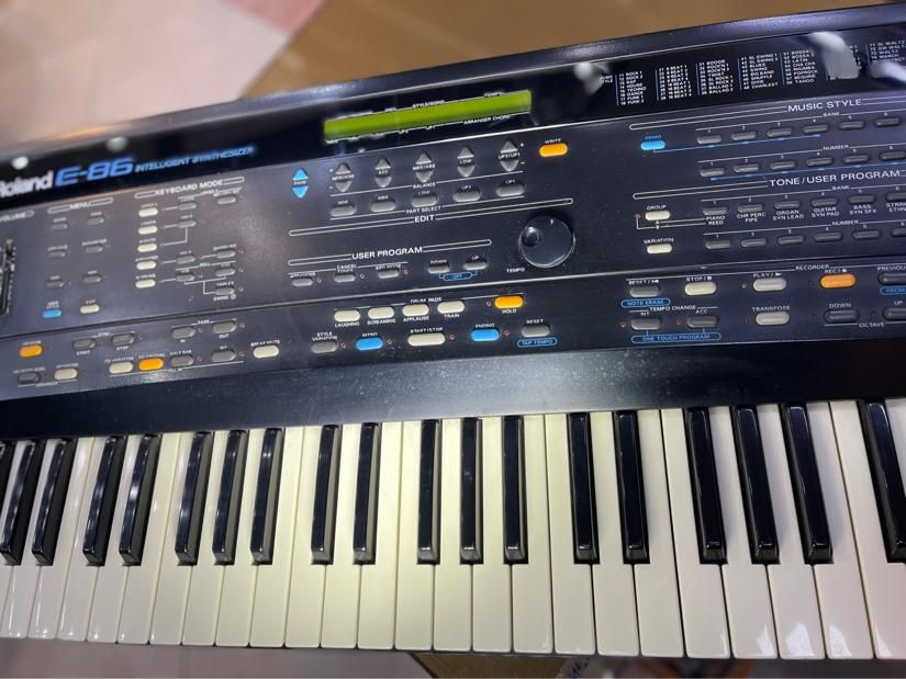 Roland E86|پیانو، کیبورد، آکاردئون|تهران, افسریه|دیوار