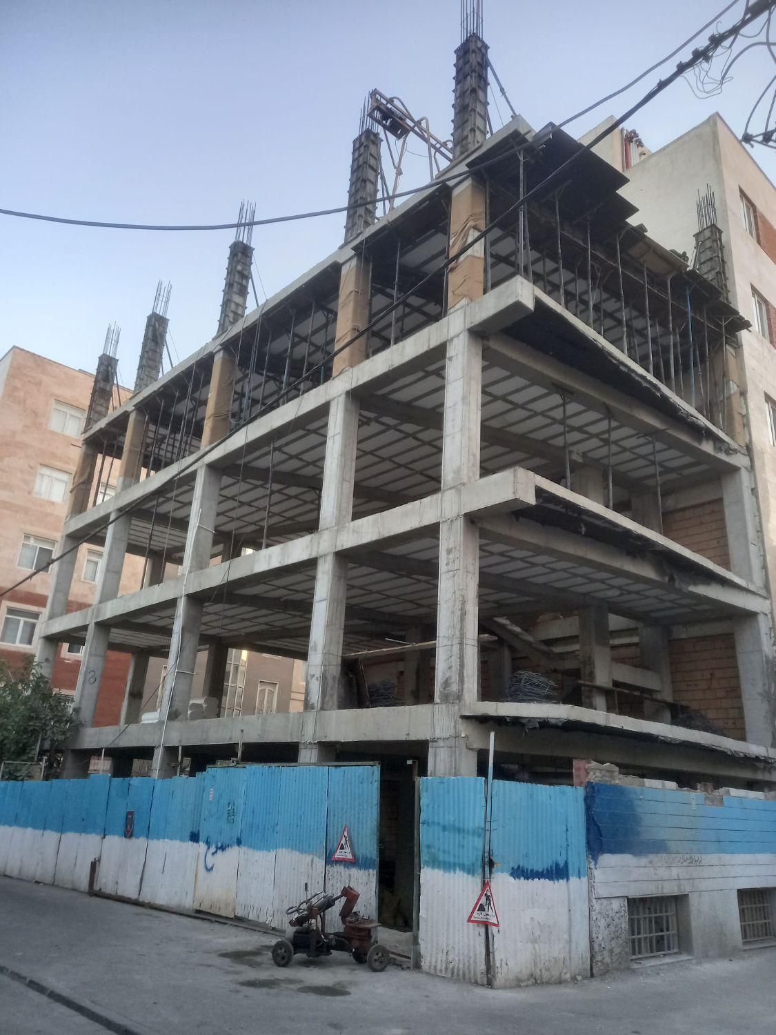 مشارکت درساخت با کار متعدد فقط منطقه۱۳ و۱۴|مشارکت در ساخت املاک|تهران, چهارصد دستگاه|دیوار