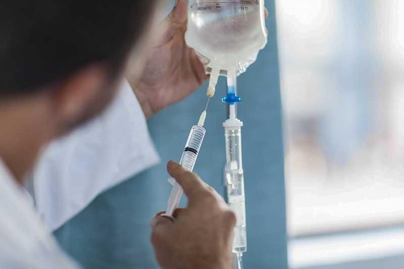 خدمات پرستاری در منزل|خدمات آرایشگری و زیبایی|شیراز, گویم|دیوار