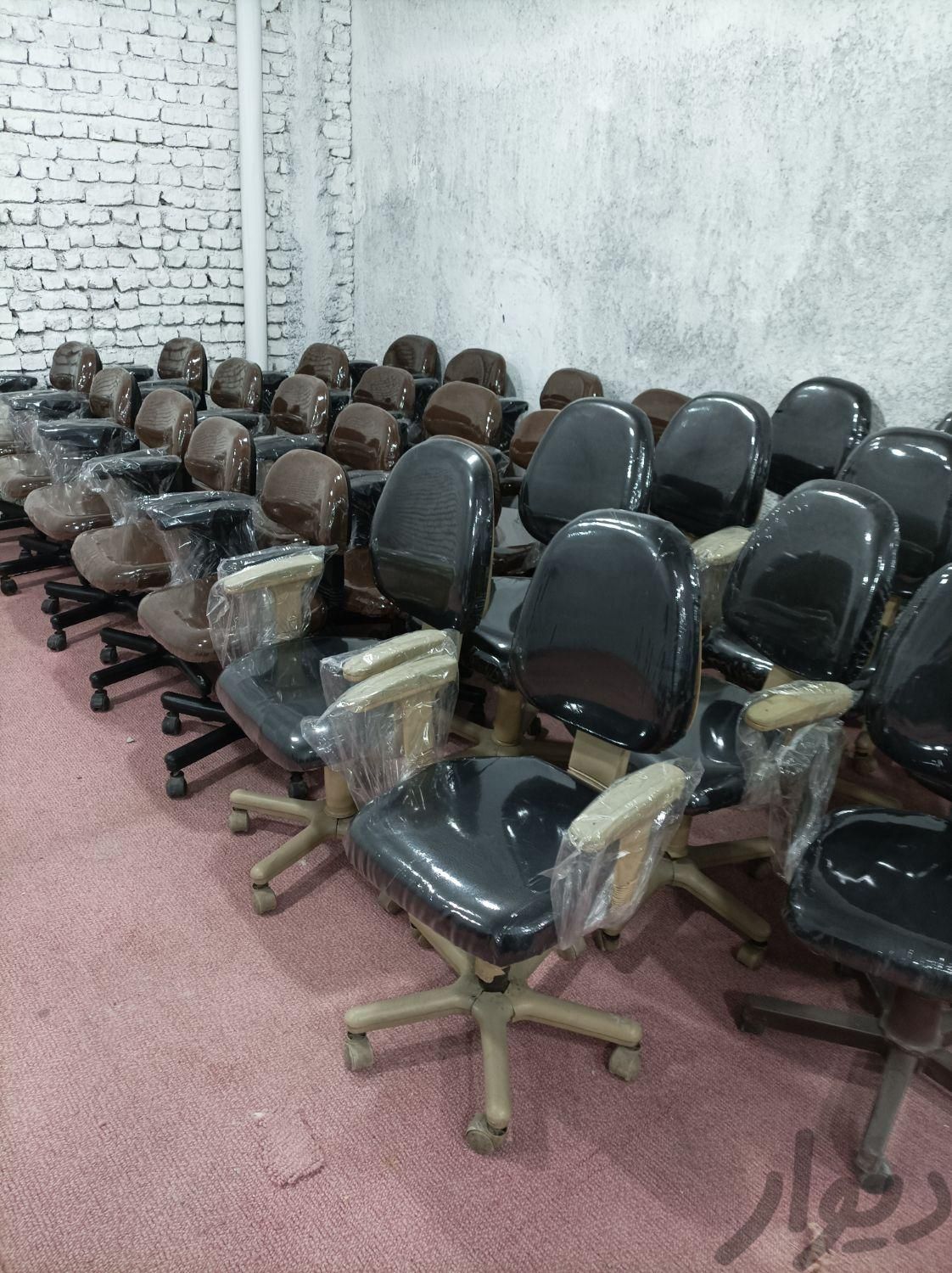 صندلی کامپیوتر اداری|صندلی و نیمکت|مشهد, محله وحید|دیوار