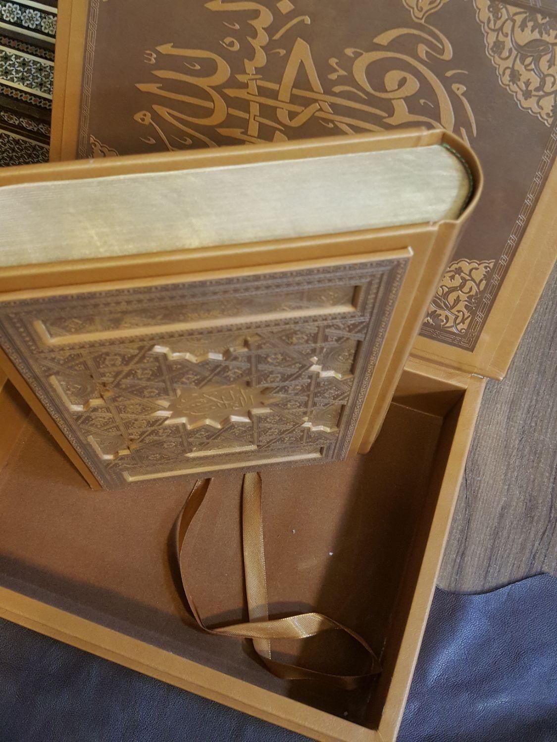 قرآن نفیس عطری(کد۰۰۲)۲۹×۲۳باجعبه|کتاب و مجله مذهبی|تهران, بهارستان|دیوار