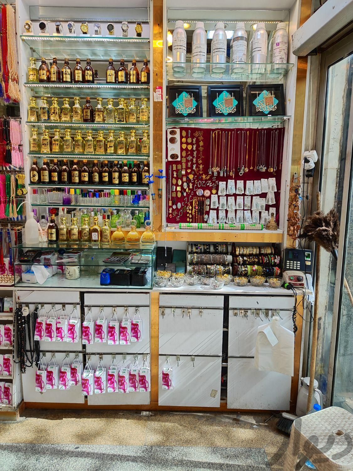 دکور دیوار مغازه|فروشگاه و مغازه|مشهد, چهارباغ|دیوار