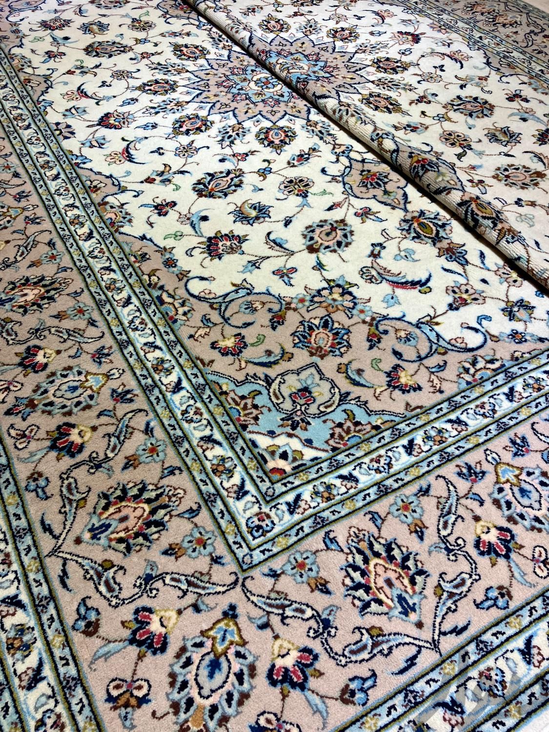 فرش دستباف جفت ۶ متری کاشان کرم دستبافت سینا|فرش|تهران, مولوی|دیوار