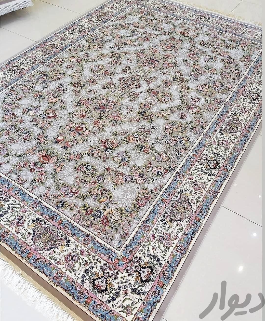 فرش باغ گل کماکان در صدر فروش ۱۲۰۰شانه ۱۲/۹/۶ متری|فرش|قم, باجک (۱۹ دی)|دیوار