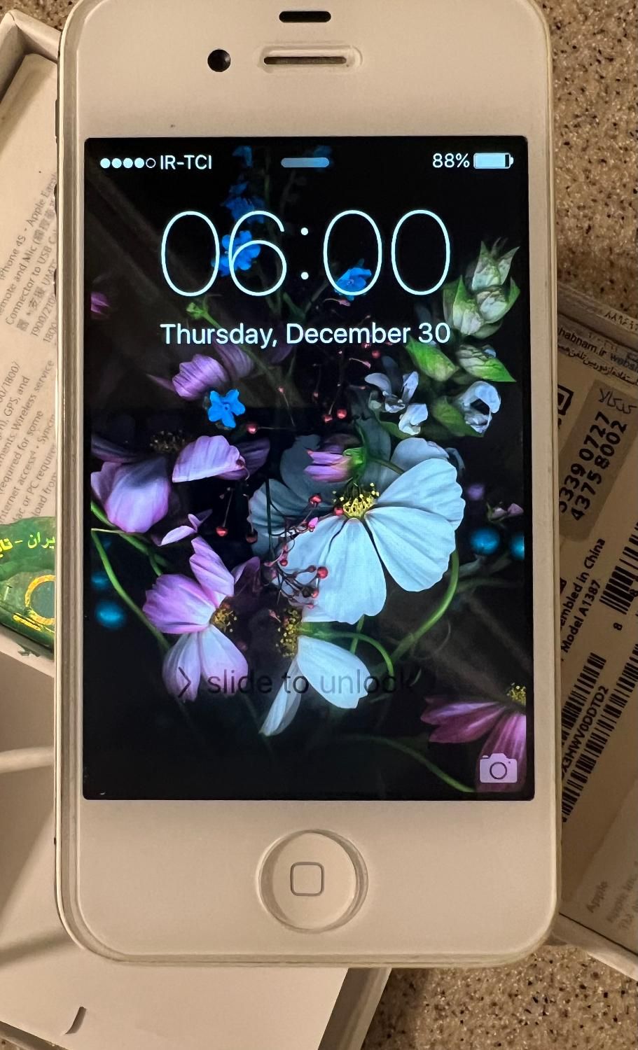 آیفون 4s/16G/با جعبه و سیم شارژر|موبایل|تهران, سعادت‌آباد|دیوار