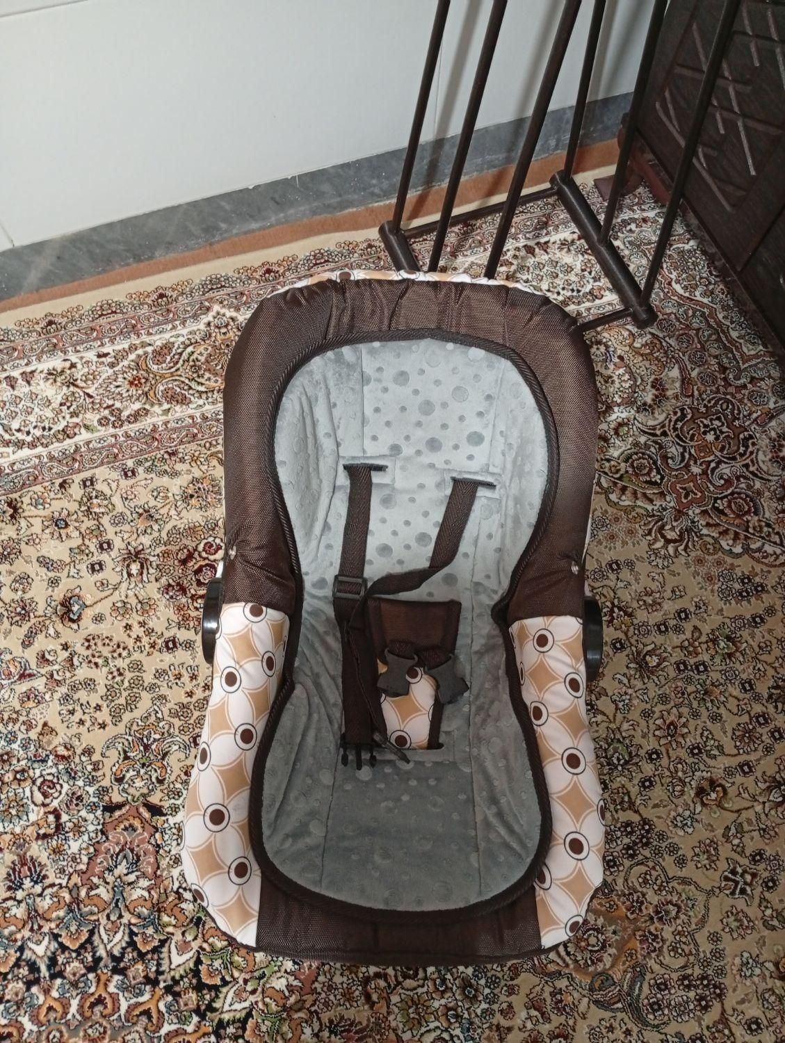 بچه|کالسکه و لوازم جانبی|سقز, |دیوار