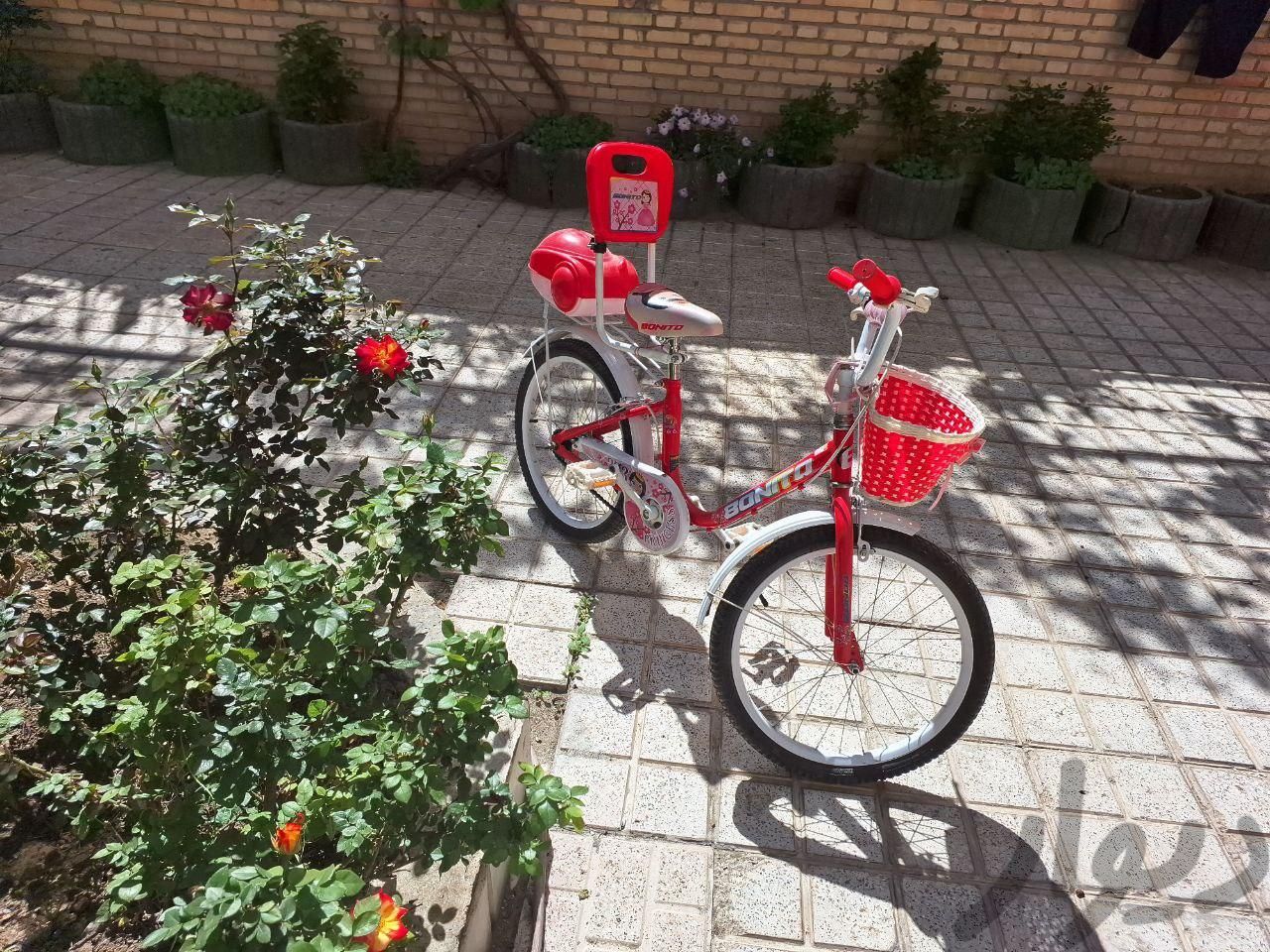دوچرخه 20 دخترانه|دوچرخه، اسکیت، اسکوتر|مشهد, قاسم‌آباد (شهرک غرب)|دیوار