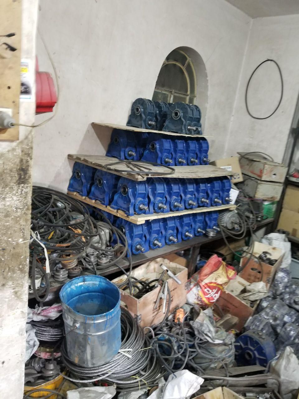 فروش بالابر. نو تکفاز خلاطه میکسر بتونیر قیچی۳۲|مصالح و تجهیزات ساختمان|شیراز, قلعه نو|دیوار