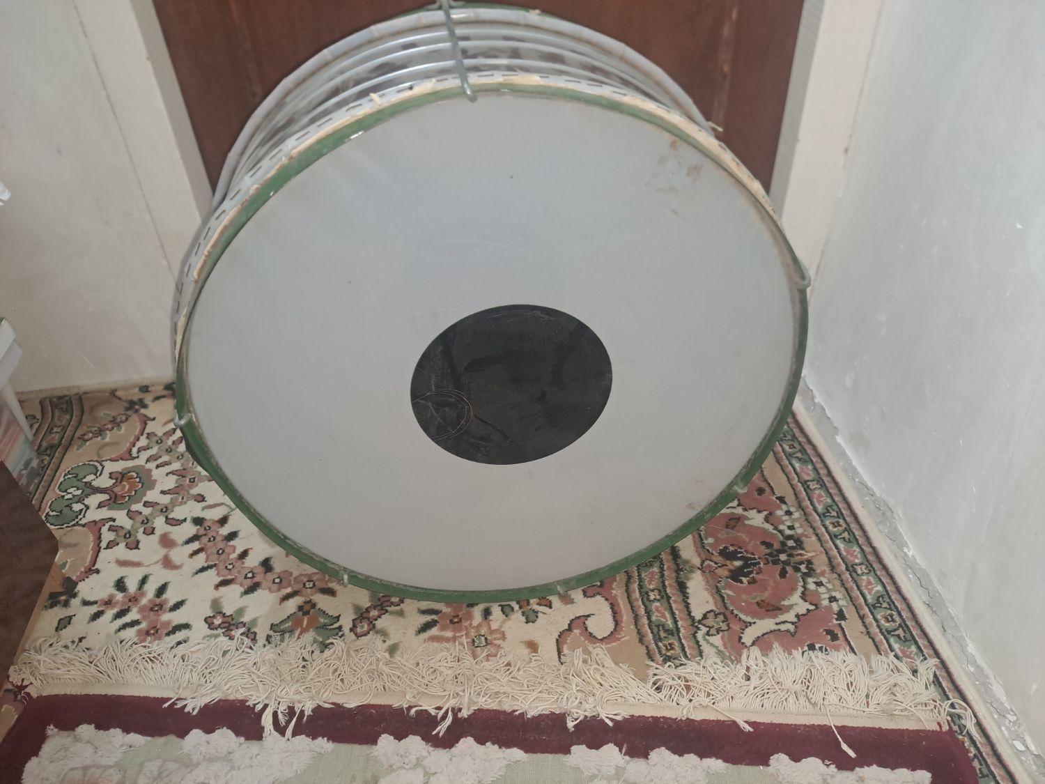 طبل بزرگ|درام و پرکاشن|اردبیل, |دیوار
