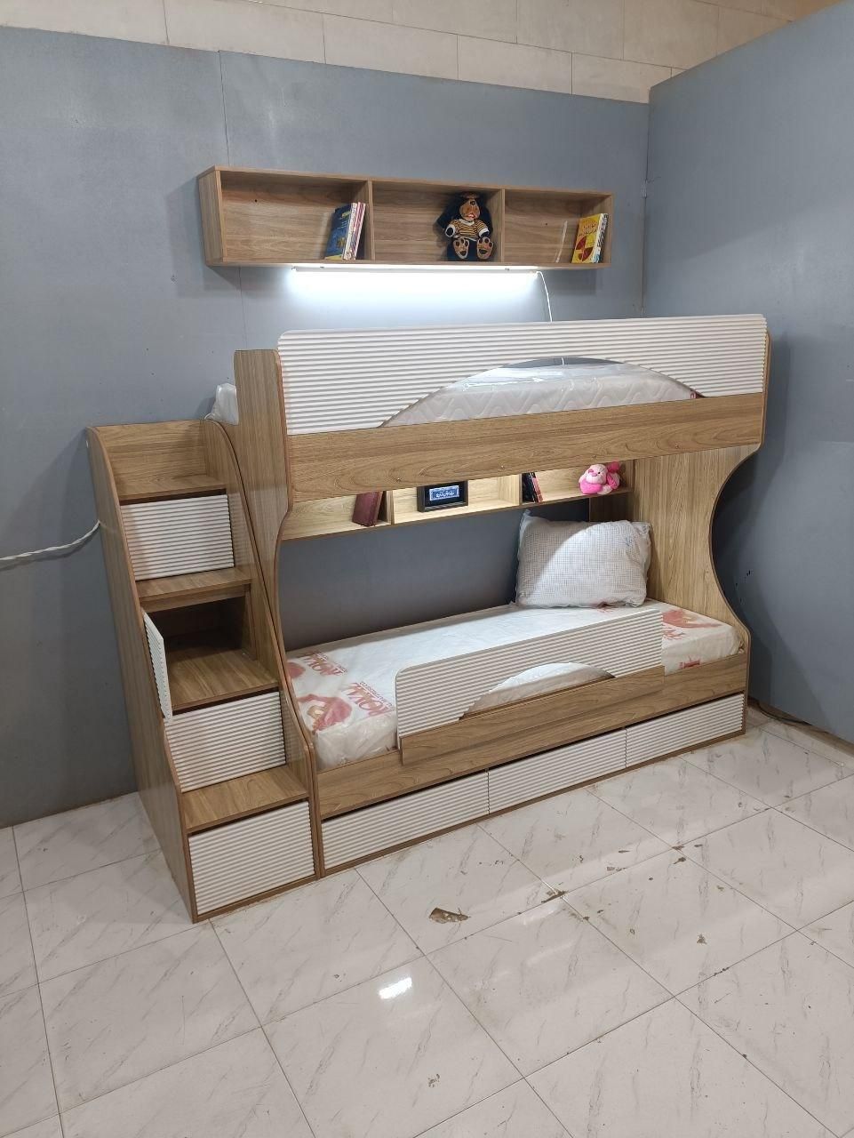 دوطبقه شیک و مجلسی مدل D-075|تخت و سرویس خواب|رشت, جانبازان|دیوار
