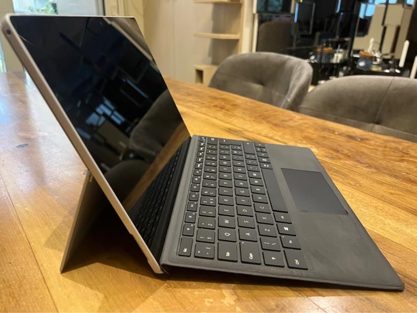 سرفیس پرو ۵ همراه قلم و کیبرد surface pro 5 i5|رایانه همراه|تهران, حکمت|دیوار