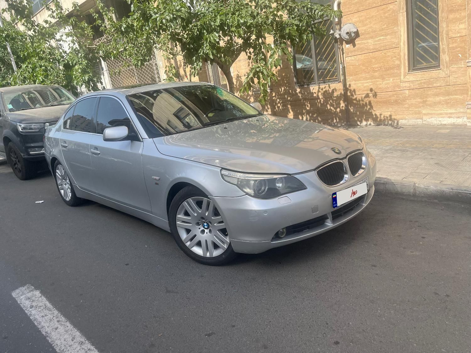 بی‌ام‌و سری 5 سدان 525i، مدل ۲۰۰۵ فول کامل|خودرو سواری و وانت|تهران, نصرت|دیوار