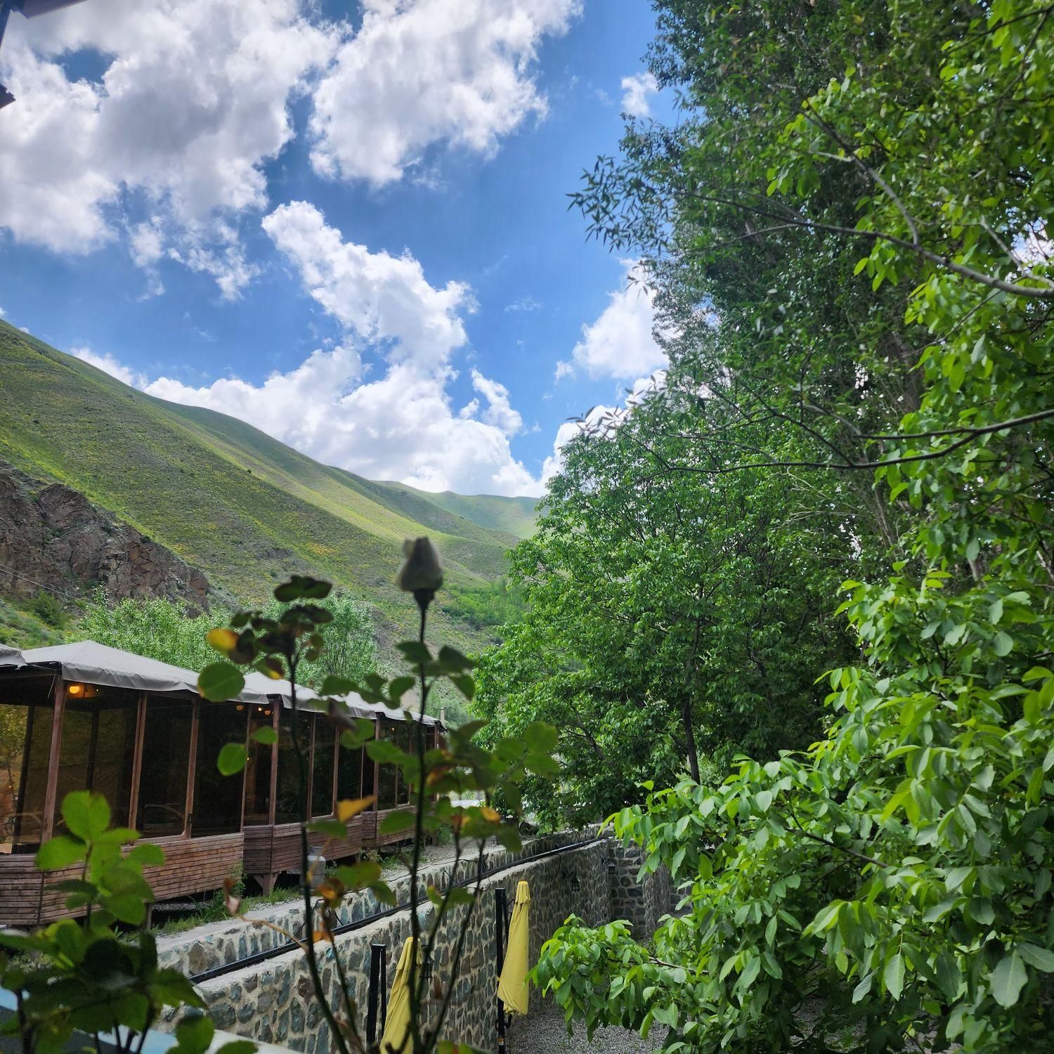 ۲۶۰۰ متر زمین جاده چالوس بر جاده اصلی|فروش دفتر صنعتی، کشاورزی، تجاری|تهران, کن|دیوار