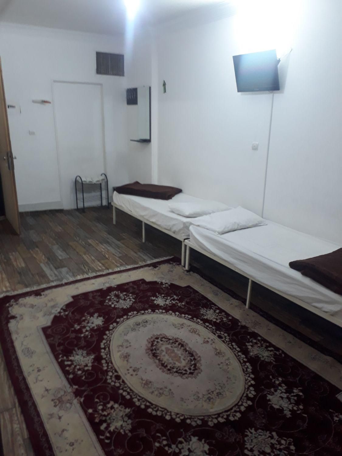 هتل اپارتمان مبله و دارای مجوز گردشگری|اجارهٔ کوتاه‌مدت آپارتمان و سوئیت|قم, ارم|دیوار