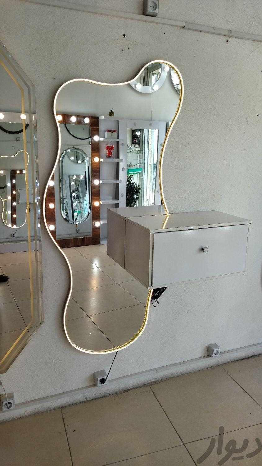 آینه دفرمه نامنظم نور لامپی|آینه|رشت, انصاری|دیوار