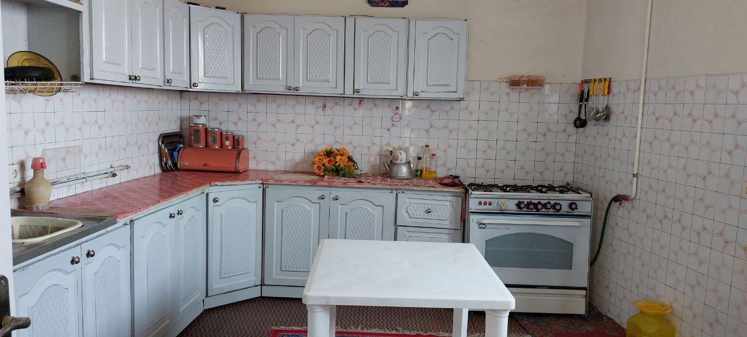 اردکان یزد ویلایی دربست جای پارک۲ماشین ظرفیت۱۵نفر|اجارهٔ کوتاه‌مدت آپارتمان و سوئیت|اردکان, |دیوار