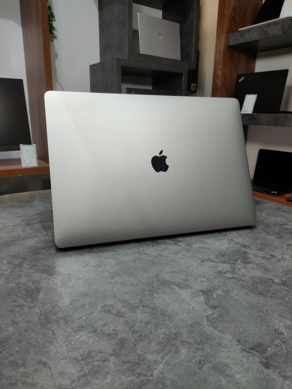 ۱۶ اینmacbook pr 2019 مک بوک پرو گرافیکدار  طراحی|رایانه همراه|تهران, کوی فردوس|دیوار