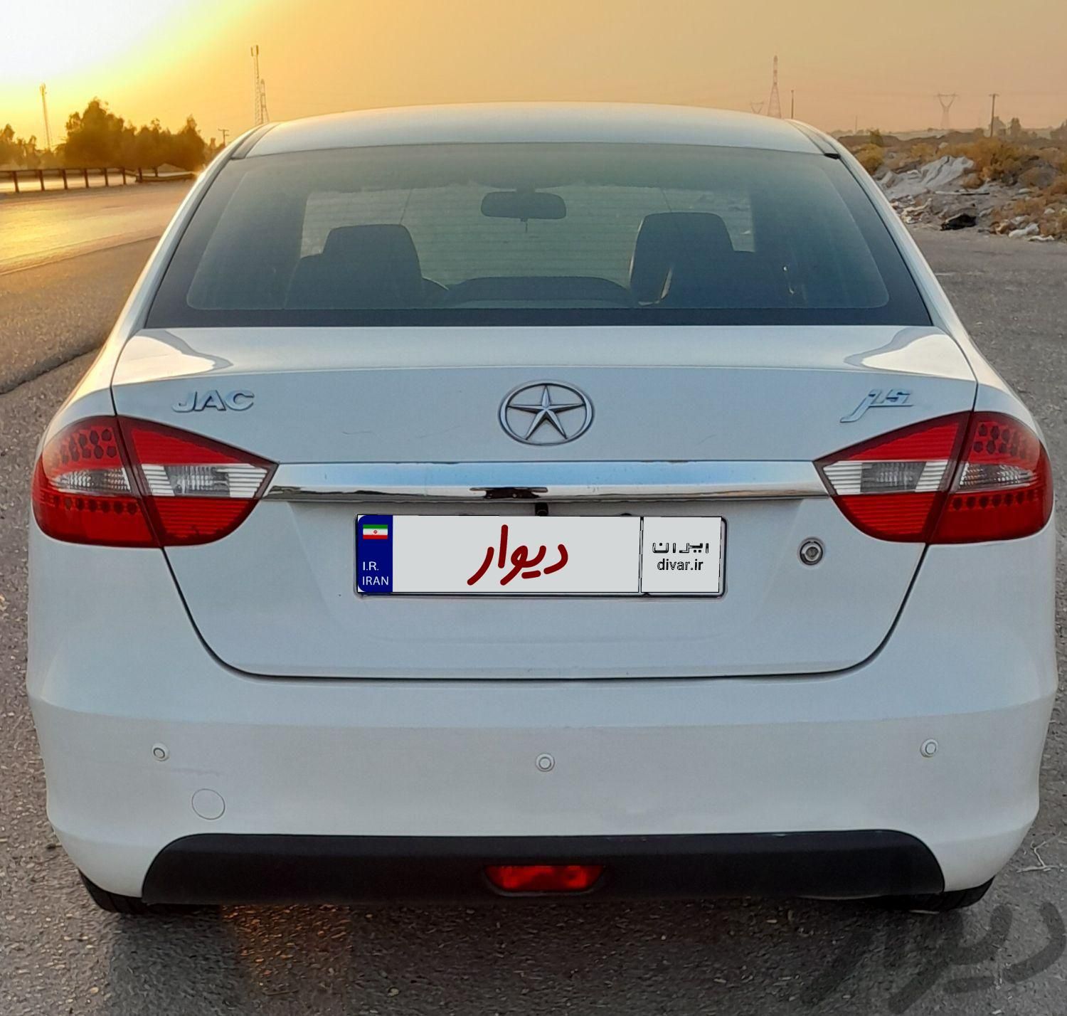 جک J5 اتوماتیک 1800cc، مدل ۱۳۹۳ بدون رنگ