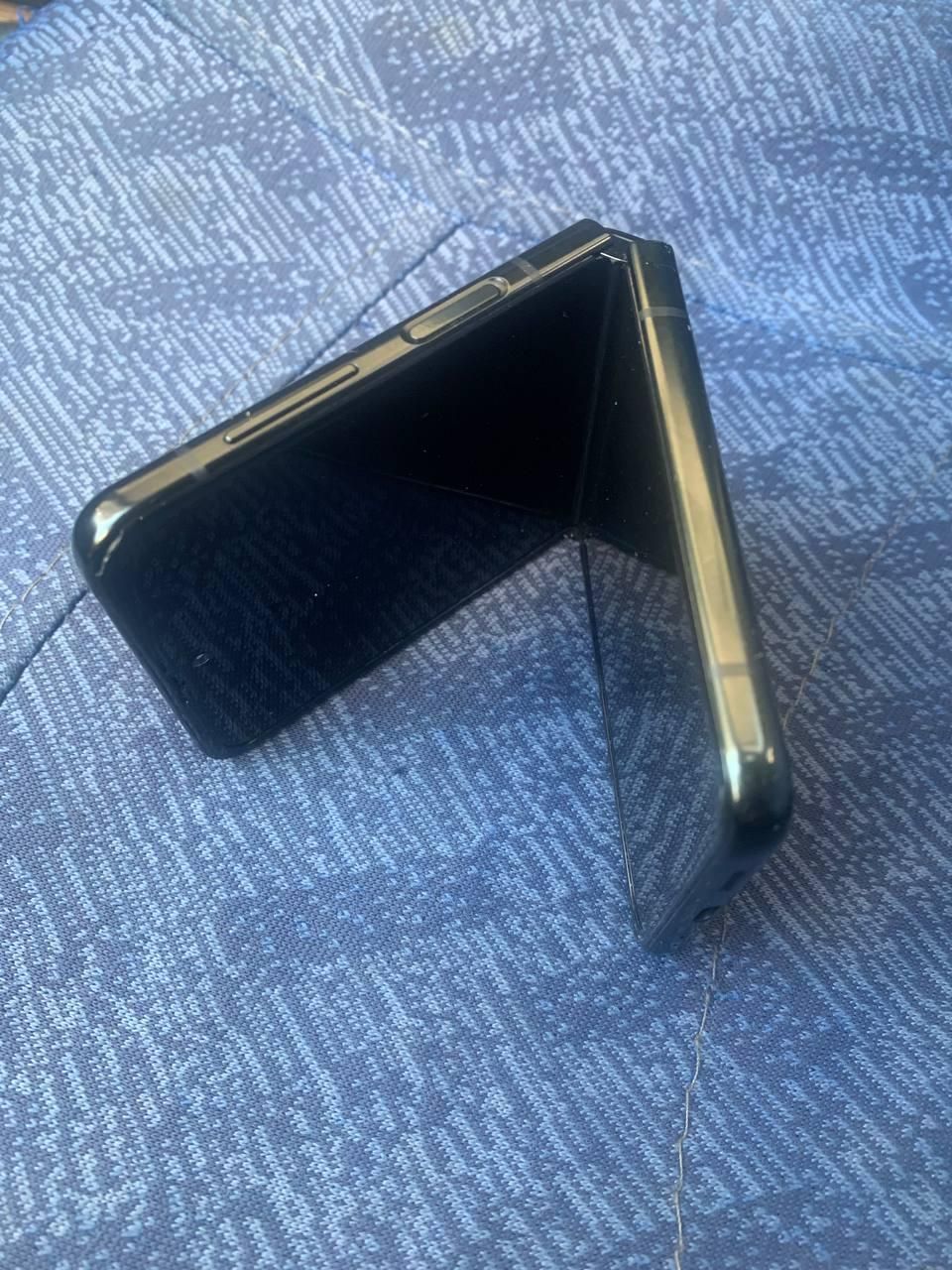 سامسونگ Galaxy Z Flip3 5G با حافظهٔ ۲۵۶ گیگابایت|موبایل|تهران, ستارخان|دیوار