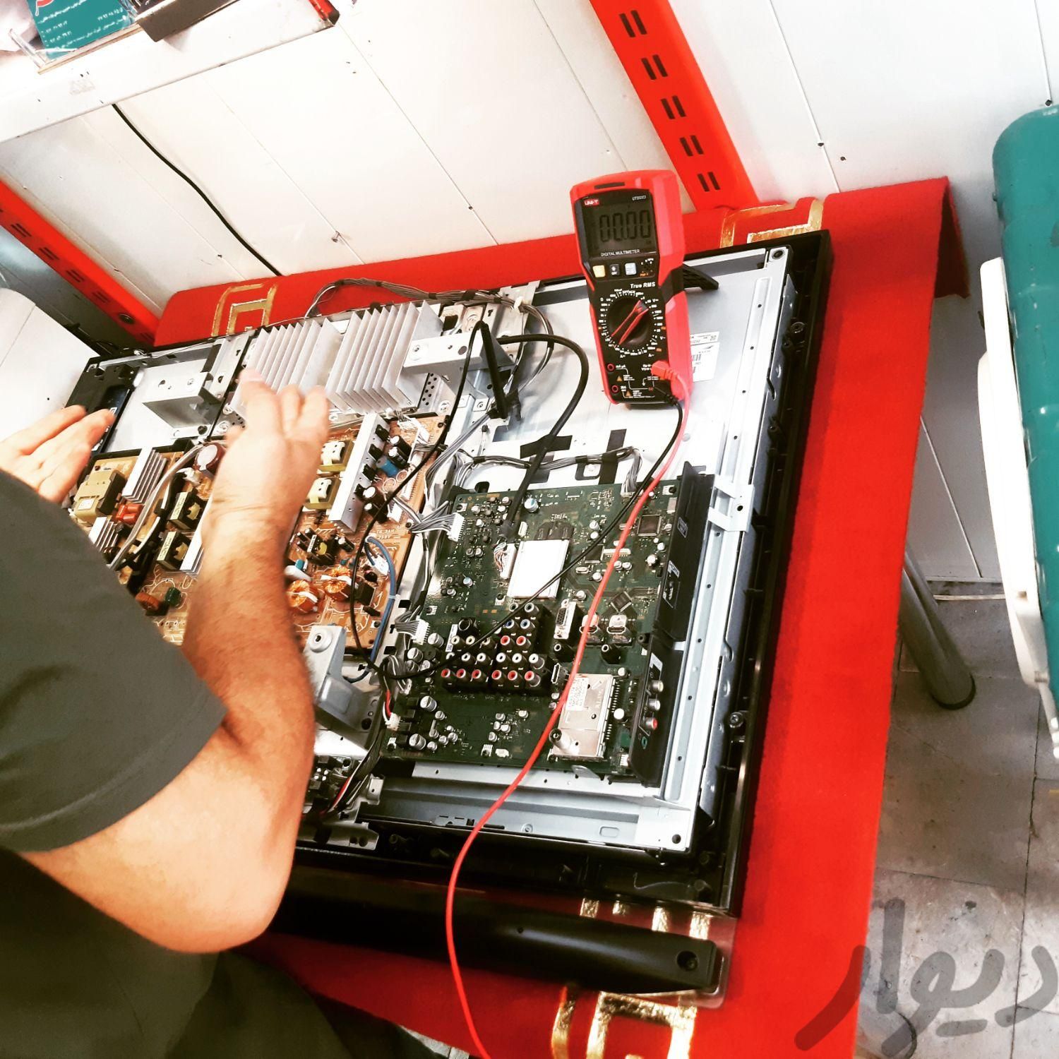 تعمیرات حرفه ایی برد های الکترونیکی گیرنده دیجیتال
