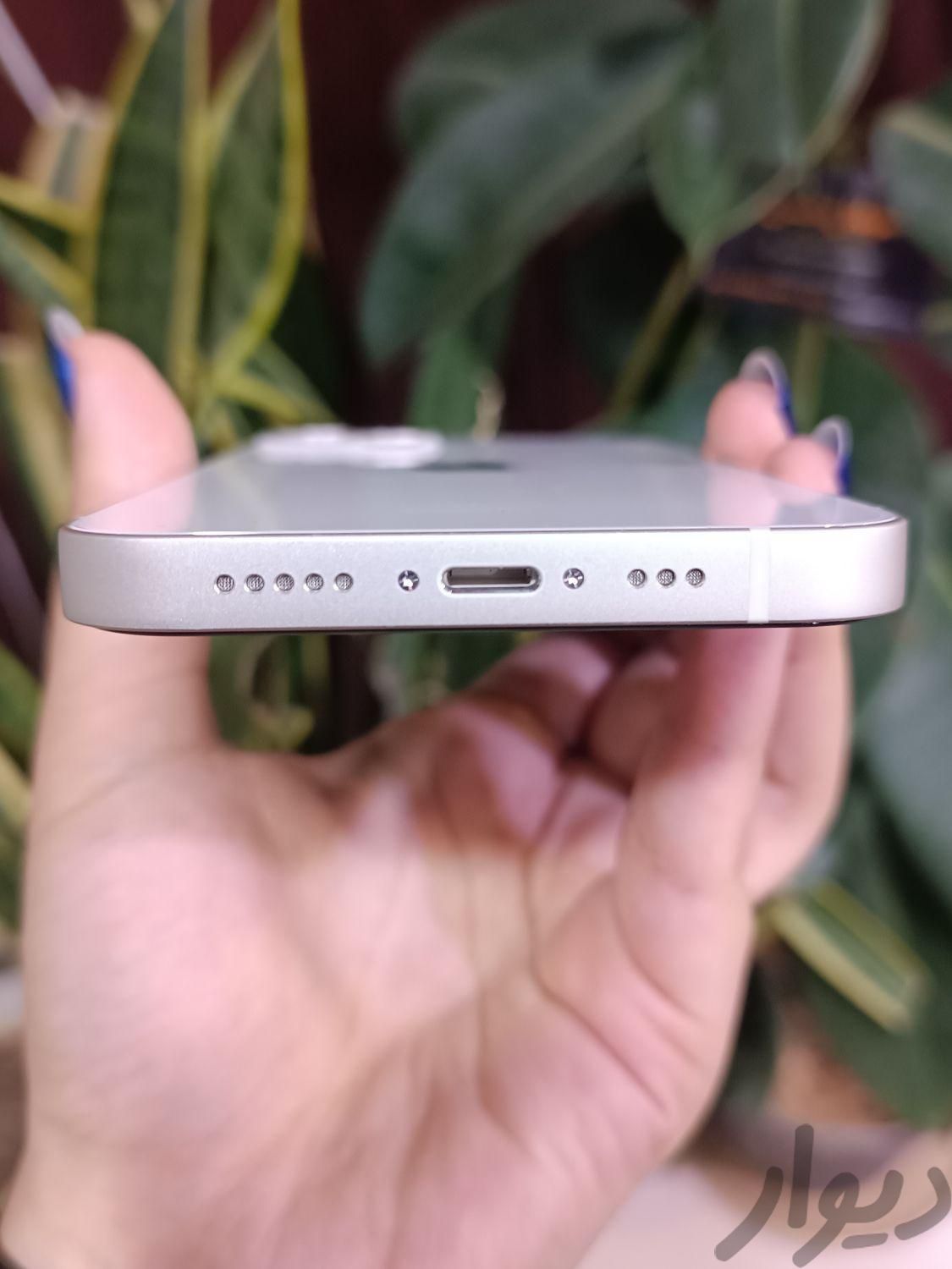 اپل iPhone 13 سفید با حافظهٔ ۱۲۸ گیگابایت|موبایل|بم, |دیوار