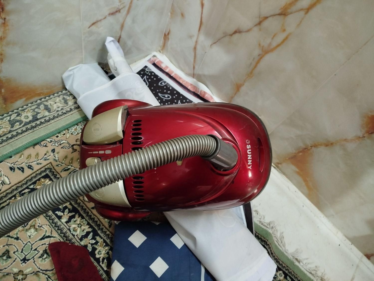 جاروبرقی سامسونگ موتور سالم|جاروبرقی، جارو شارژی، بخارشو|همدان, |دیوار