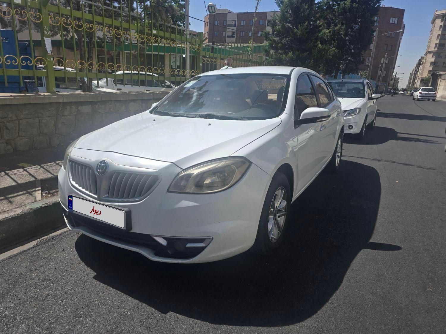 برلیانس H330 دنده‌ای 1500cc، مدل ۱۳۹۵|خودرو سواری و وانت|تهران, اکباتان|دیوار