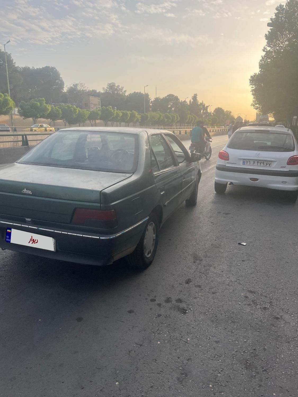پژو 405 جی ال ایکس (GLX)، مدل ۱۳۷۸|خودرو سواری و وانت|اصفهان, تخت فولاد|دیوار