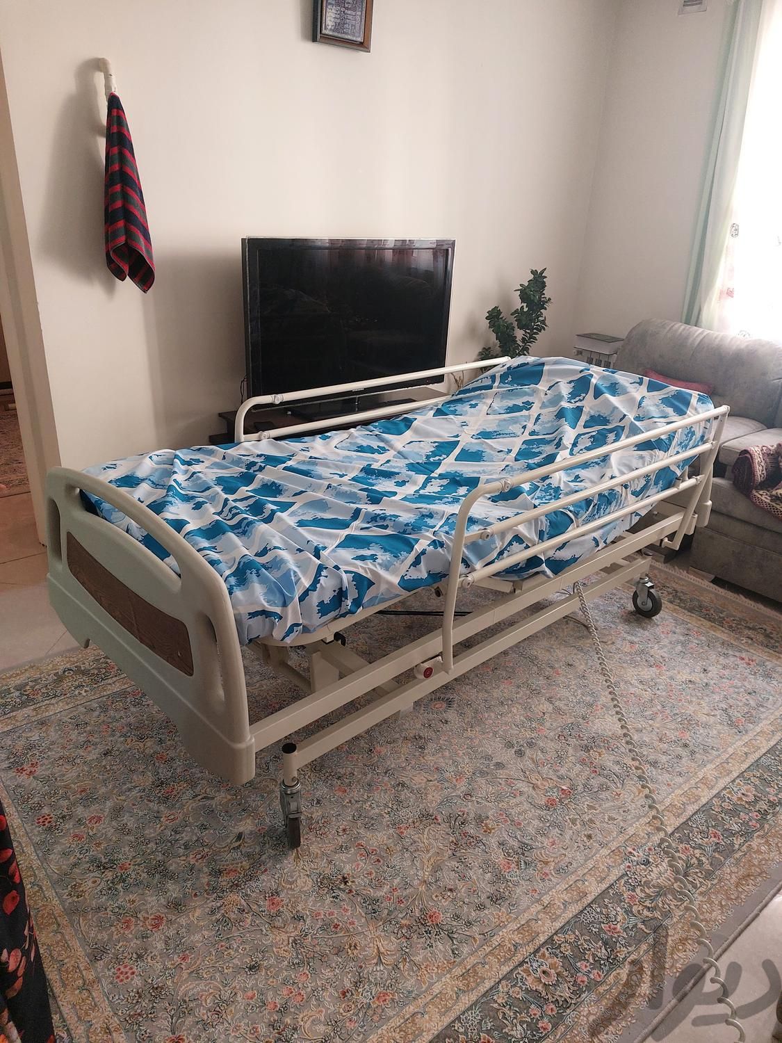 تشک موجی برقی × تخت بیمار بیمارستانی × اجاره ای|وسایل آرایشی، بهداشتی و درمانی|تهران, شهرک آپادانا|دیوار