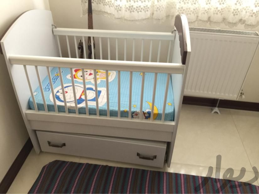 تخت نوزاد، بدون صدا، محافظ دار|تخت و صندلی بچه|تهران, جی|دیوار