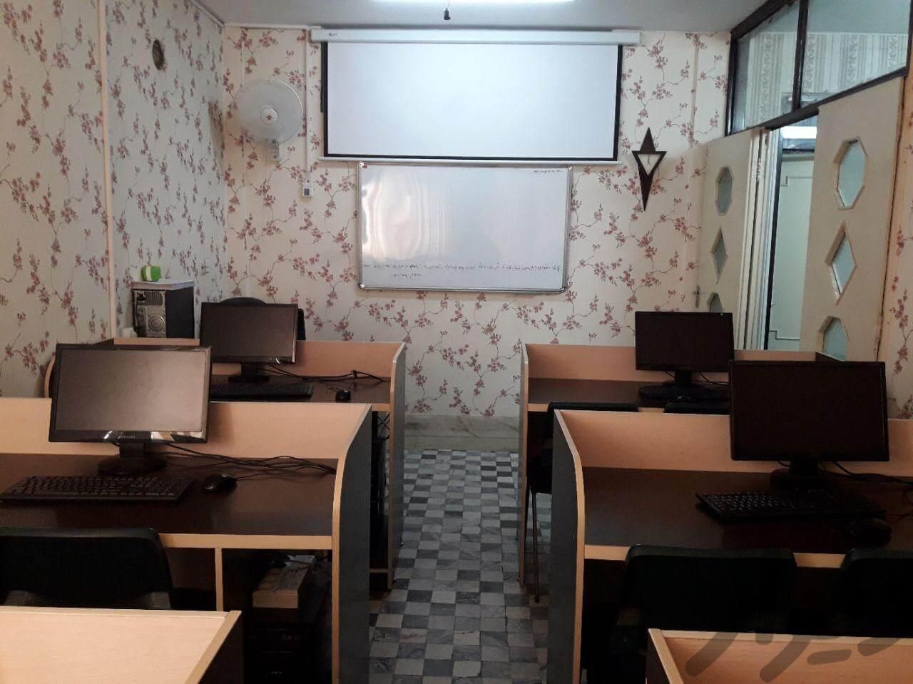 آموزش کامپیوتر حسابداری فتوشاپ برنامه نویسی سایت|خدمات آموزشی|مشهد, قاسم‌آباد (شهرک غرب)|دیوار