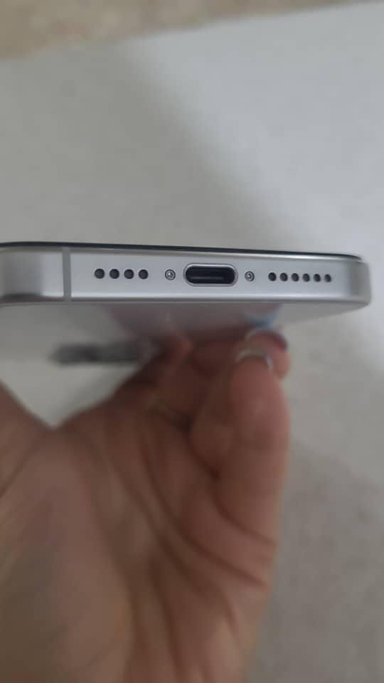 اپل iPhone 15 Pro Max با حافظهٔ ۲۵۶ گیگابایت|موبایل|اصفهان, باغ فدک|دیوار