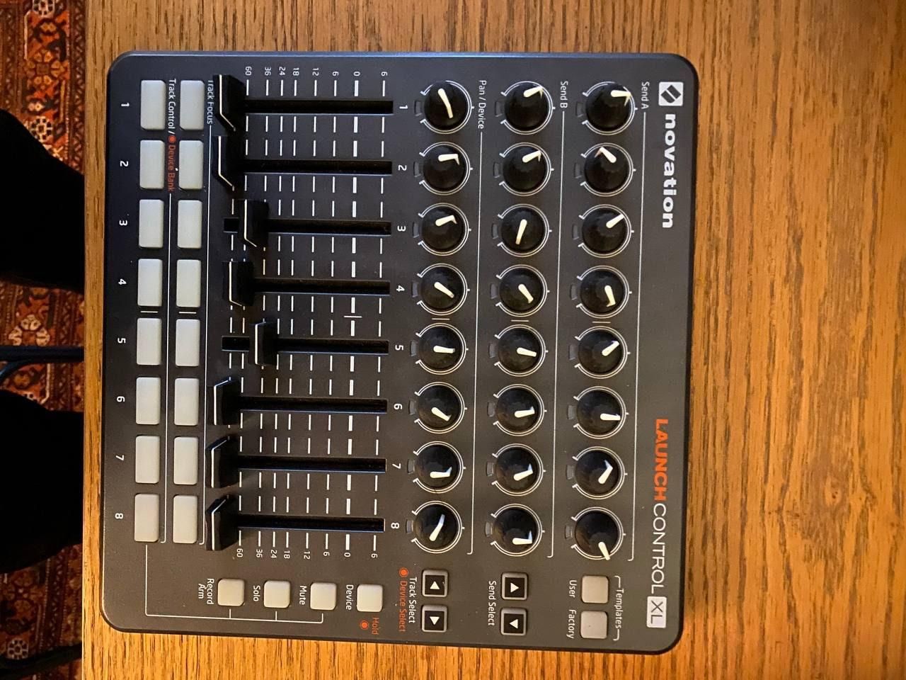 میدی نوویشن کنترل ایکس ال midi novation control xl|پیانو، کیبورد، آکاردئون|تهران, سعادت‌آباد|دیوار