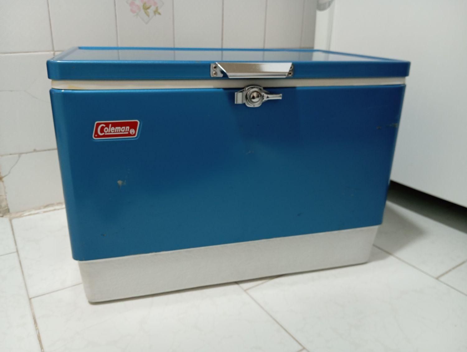 کلمن صندوقی آمریکایی آکبند52 لیتر برند (coleman)|ظروف نگهدارنده، پلاستیکی، یک‌بارمصرف|تهران, سازمان برنامه|دیوار